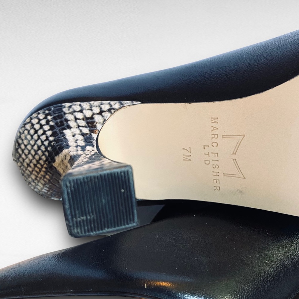 Marc Fisher LTD. Hint Booties Leather Snakeskin Heel SZ 7 - Picture 10 of 11